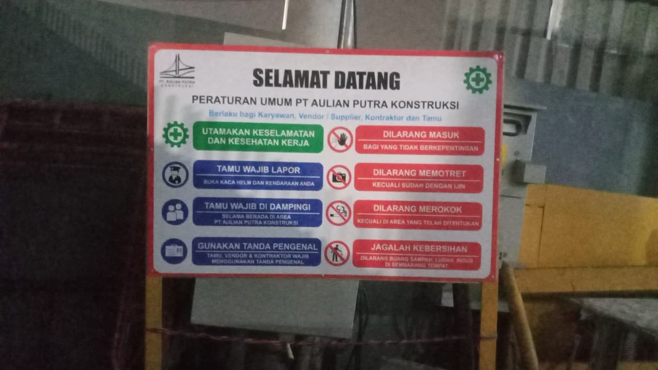 Papan Peraturan Keselamatan Kerja K3 Workshop